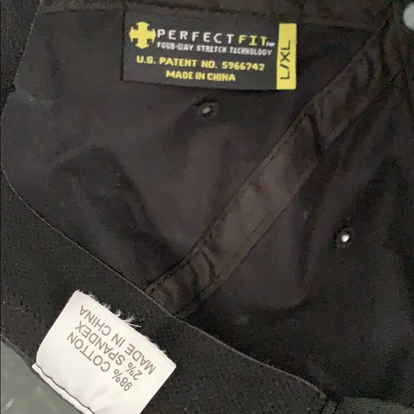 Steam Whistle black baseball cap - Picture 3 of 3